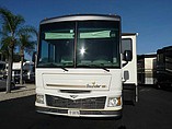 2006 Fleetwood Bounder Photo #2