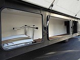 2006 Fleetwood Bounder Photo #12