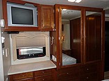 2006 Fleetwood Bounder Photo #21