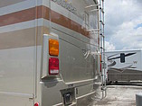 2006 Fleetwood Bounder Photo #16