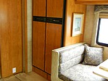 2006 Fleetwood Bounder Photo #14