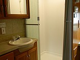 2006 Fleetwood Bounder Photo #25