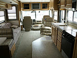 2007 Fleetwood Bounder Photo #3