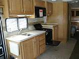 2007 Fleetwood Bounder Photo #4