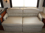 2007 Fleetwood Bounder Photo #6