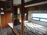2007 Fleetwood Bounder Photo #9