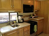 2007 Fleetwood Bounder Photo #6