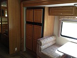 2007 Fleetwood Bounder Photo #12