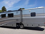 2007 Fleetwood Bounder Photo #2