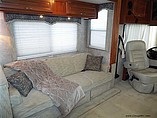 2007 Fleetwood Bounder Photo #8