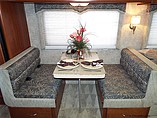 2007 Fleetwood Bounder Photo #12