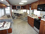 2007 Fleetwood Bounder Photo #23