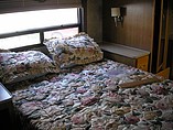 2008 Fleetwood Bounder Photo #8