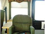 2008 Fleetwood Bounder Photo #8