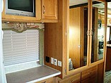 2008 Fleetwood Bounder Photo #22