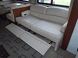 2009 Fleetwood Bounder Photo #21