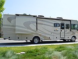2008 Fleetwood Bounder Photo #6