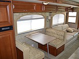 2008 Fleetwood Bounder Photo #18