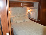 2008 Fleetwood Bounder Photo #28