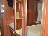 2008 Fleetwood Bounder Photo #30