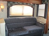 2009 Fleetwood Bounder Photo #7