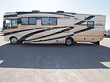 2009 Fleetwood Bounder Photo #5
