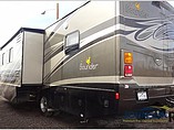 2010 Fleetwood Bounder Photo #4