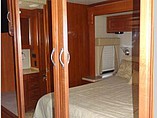 2010 Fleetwood Bounder Photo #26