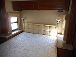 2010 Fleetwood Bounder Photo #14