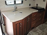 2013 Fleetwood Bounder Photo #15