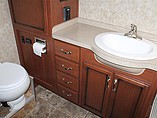 2013 Fleetwood Bounder Photo #26