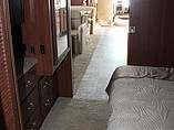 2013 Fleetwood Bounder Photo #30