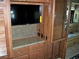 2014 Fleetwood Bounder Photo #25