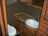2014 Fleetwood Bounder Photo #26