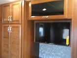 2015 Fleetwood Bounder Photo #12