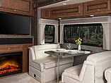 2015 Fleetwood Bounder Photo #24