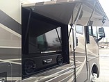 2015 Fleetwood Bounder Photo #2