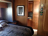2015 Fleetwood Bounder Photo #4