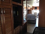 2015 Fleetwood Bounder Photo #11