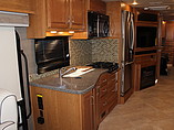 2015 Fleetwood Bounder Photo #4