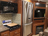 2015 Fleetwood Bounder Photo #6