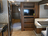 2015 Fleetwood Bounder Photo #7