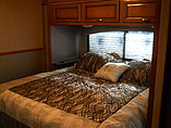 2015 Fleetwood Bounder Photo #18