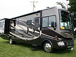2015 Fleetwood Bounder Photo #2