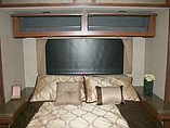 2015 Fleetwood Bounder Photo #21