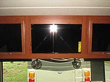 2015 Fleetwood Bounder Photo #12