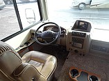 2015 Fleetwood Bounder Photo #7