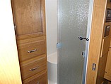 2015 Fleetwood Bounder Photo #13