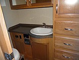 2015 Fleetwood Bounder Photo #17