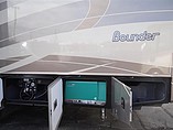 2015 Fleetwood Bounder Photo #20